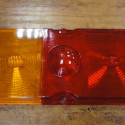 Стекло фонаря заднего ФП-132 (2 части) ГАЗ-66 / УАЗ ФП132-3716-204