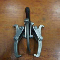 Съемник 3-х лап.75мм(40-75мм) Airline AT-GP3-01