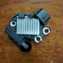 Реле-регулятор 334222 UTM RV9160A