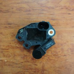 Реле-регулятор 333914 Mobiletron VR-V8052