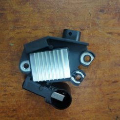 Реле-регулятор 333903 UTM RV1069A