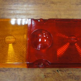 Стекло фонаря заднего ФП-132 (2 части) ГАЗ-66 / УАЗ ФП132-3716-204