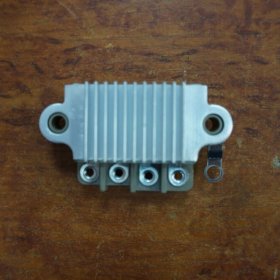 Реле-регулятор 333809 UTM RN6925B